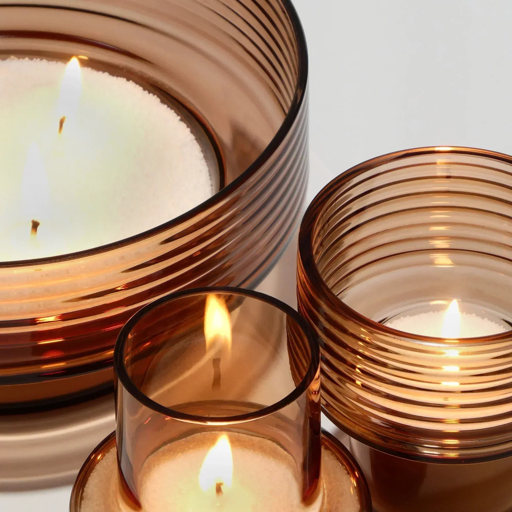 Conjunto de 3 Castiçais em vidro GLOW TOGETHER em Mocha Mousse